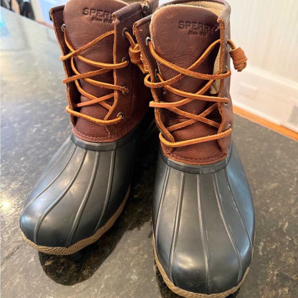Sperry Black and Brown Winter Boots